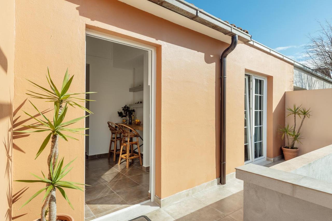 Stylish Mini-House With Garden & Beach Bijela Exterior foto